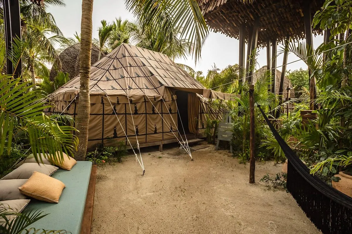 Nomade Holbox Hotell