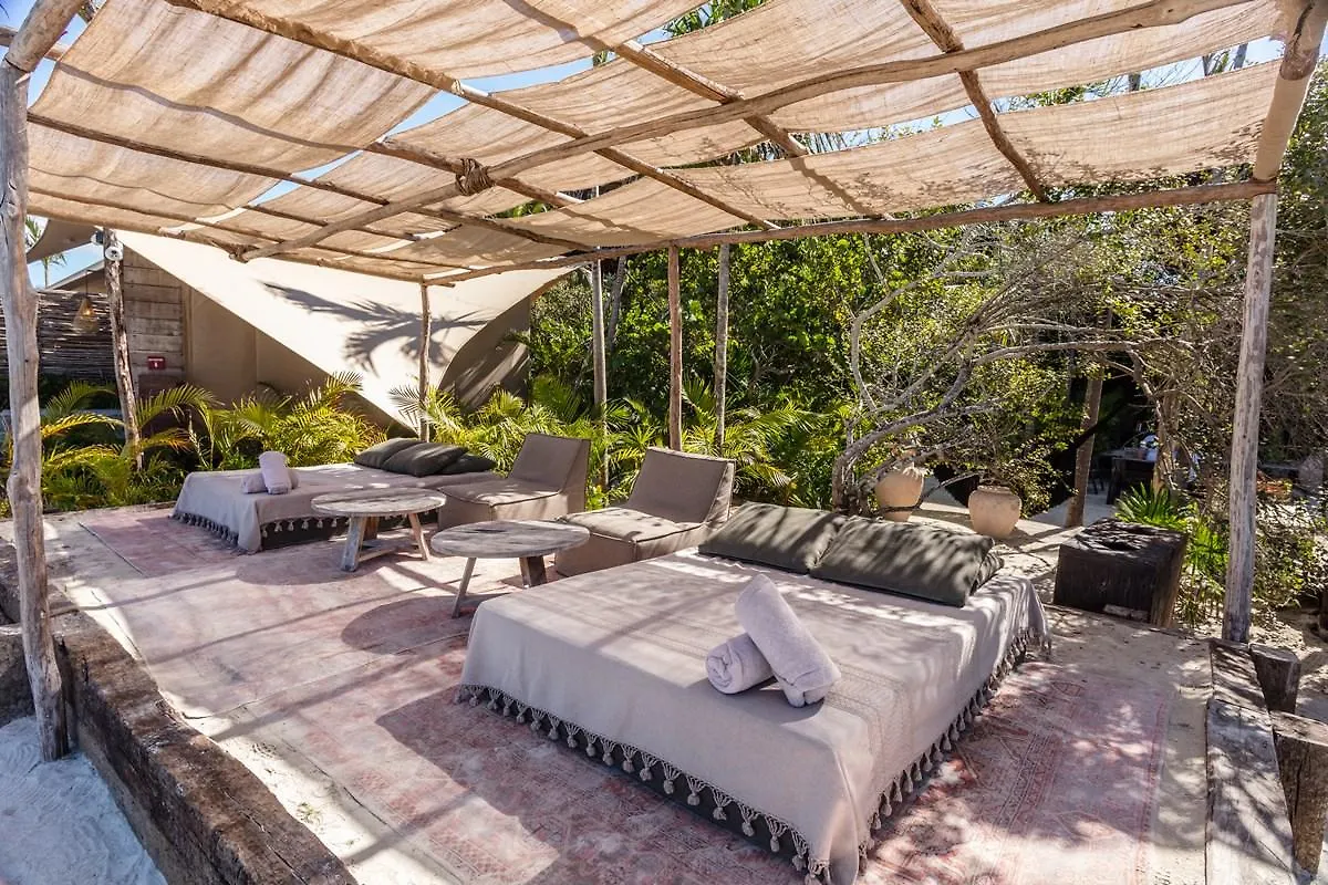Nomade Holbox Hotell